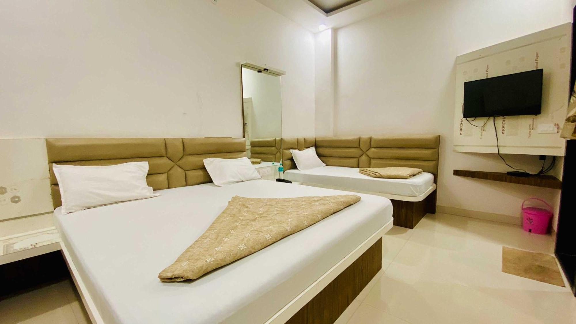 Hotel Gayatri Palace Godarpura Exteriér fotografie